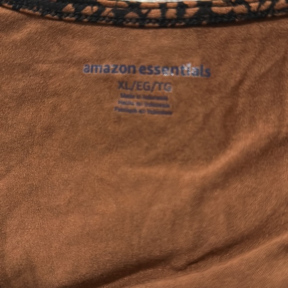 Amazon Essentials Short-Sleeve Surplice Cropped Wide-Leg Jumpsuit Size XL - Picture 9 of 13